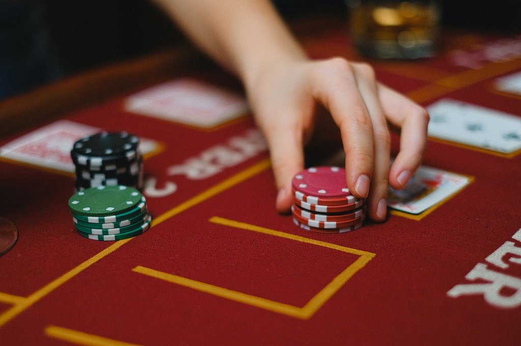 WHY YOU SHOULD TRY OUT ONLINE CASINO GAMES